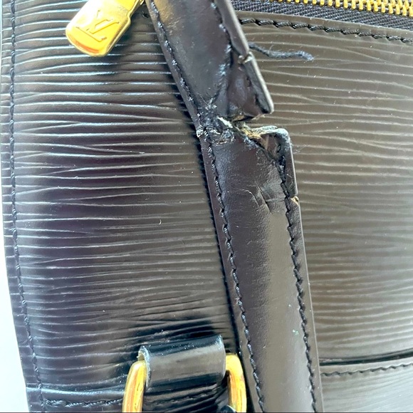 Louis Vuitton Authentic Mabillon Backpack Bag Epi Leather Black - Picture 5 of 15